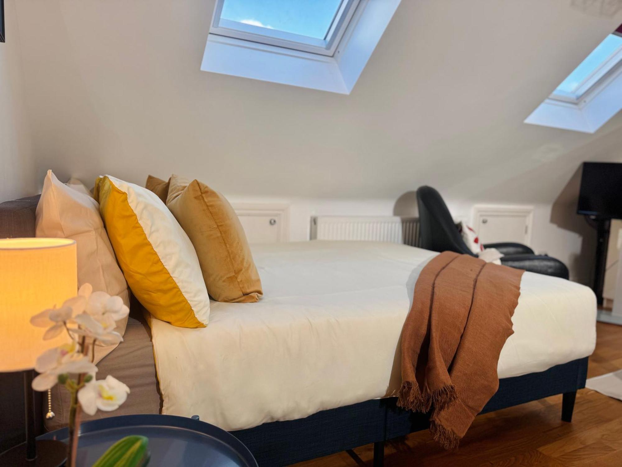 Ideal Studio Loft 30Min To Central London Exterior photo
