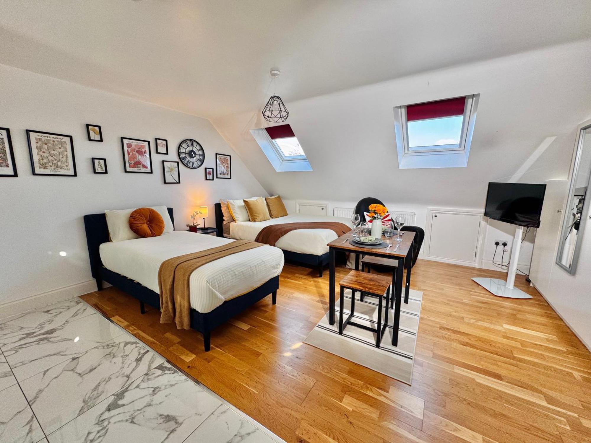 Ideal Studio Loft 30Min To Central London Exterior photo