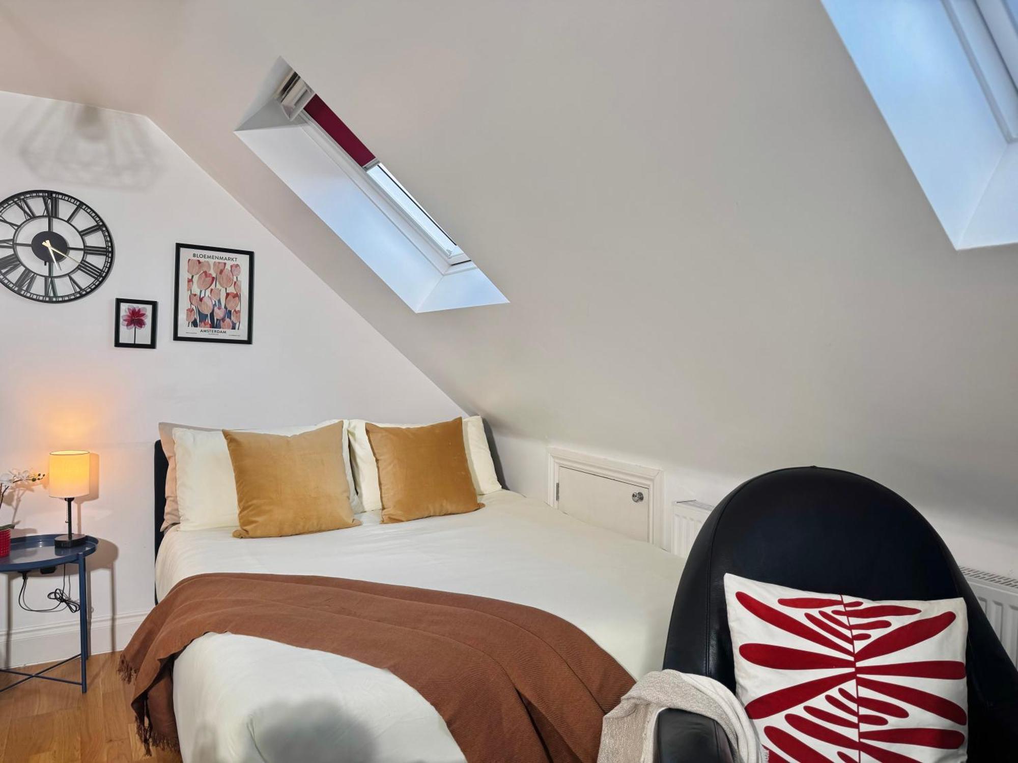 Ideal Studio Loft 30Min To Central London Exterior photo