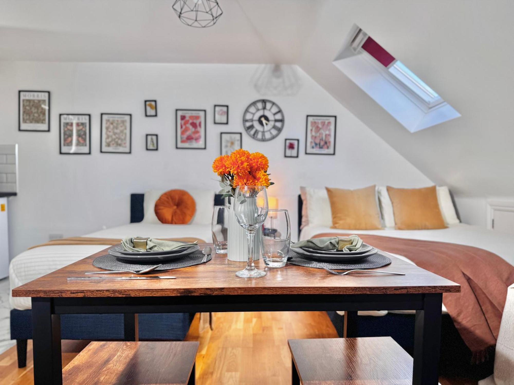 Ideal Studio Loft 30Min To Central London Exterior photo